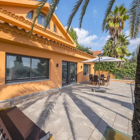 Homeholidaysrentals Albi