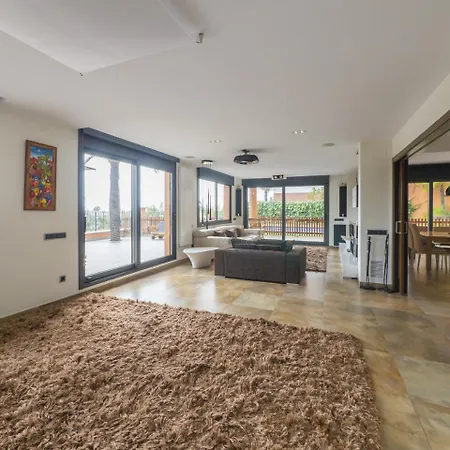 Homeholidaysrentals Albi Santa Susanna