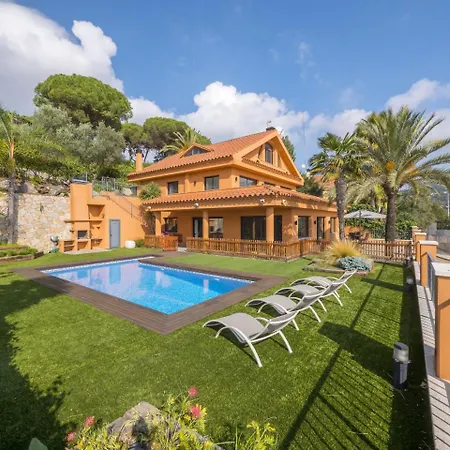 Homeholidaysrentals Albi * Santa Susanna