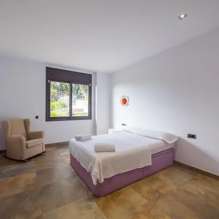 Homeholidaysrentals Albi
