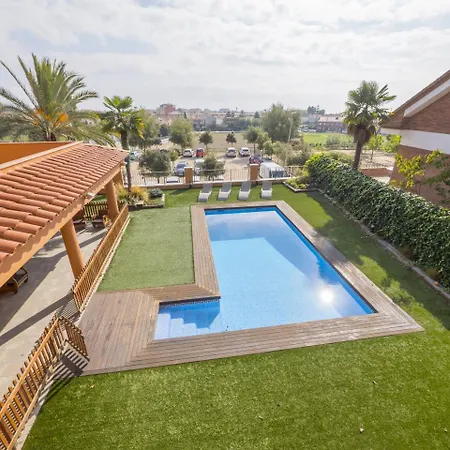 Homeholidaysrentals Albi Ferienhaus *