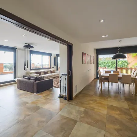 Homeholidaysrentals Albi *